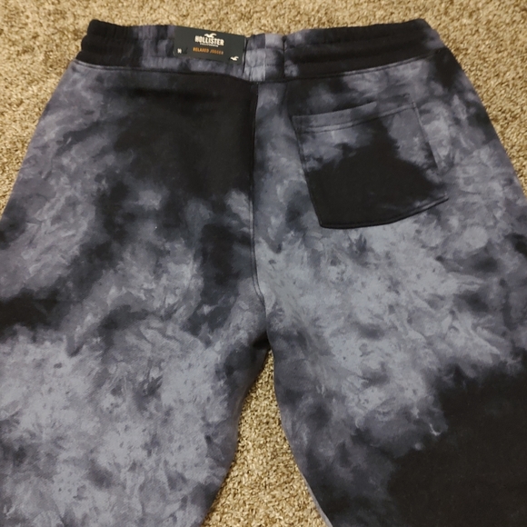 NEW Hollister relaxed joggers - Picture 3 of 5
